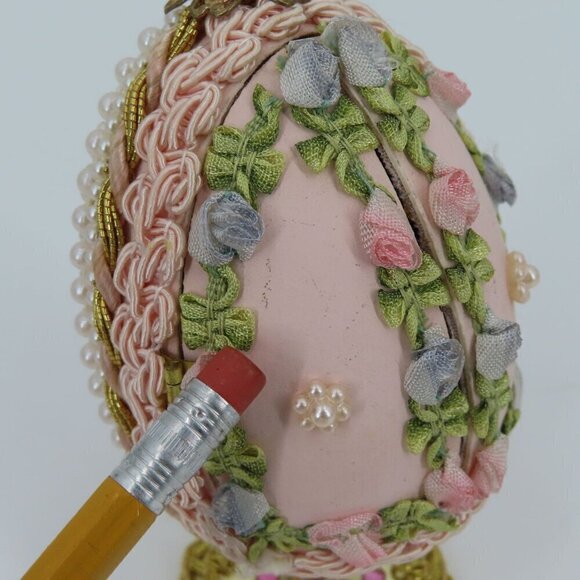 Vintage Handmade Embellished Real Egg Pink Painted Faux Flowers Pedestal Stand - Picture 13 of 16